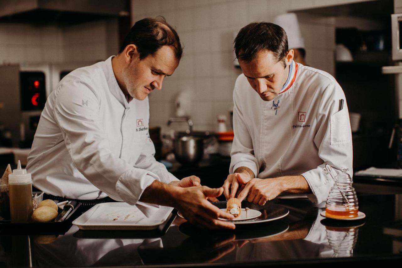 Hotel Les Freres Ibarboure ビダール エクステリア 写真