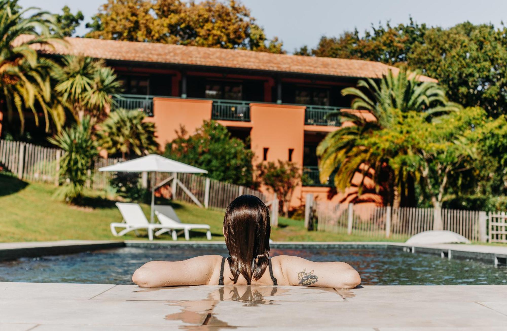 Hotel Les Freres Ibarboure ビダール エクステリア 写真