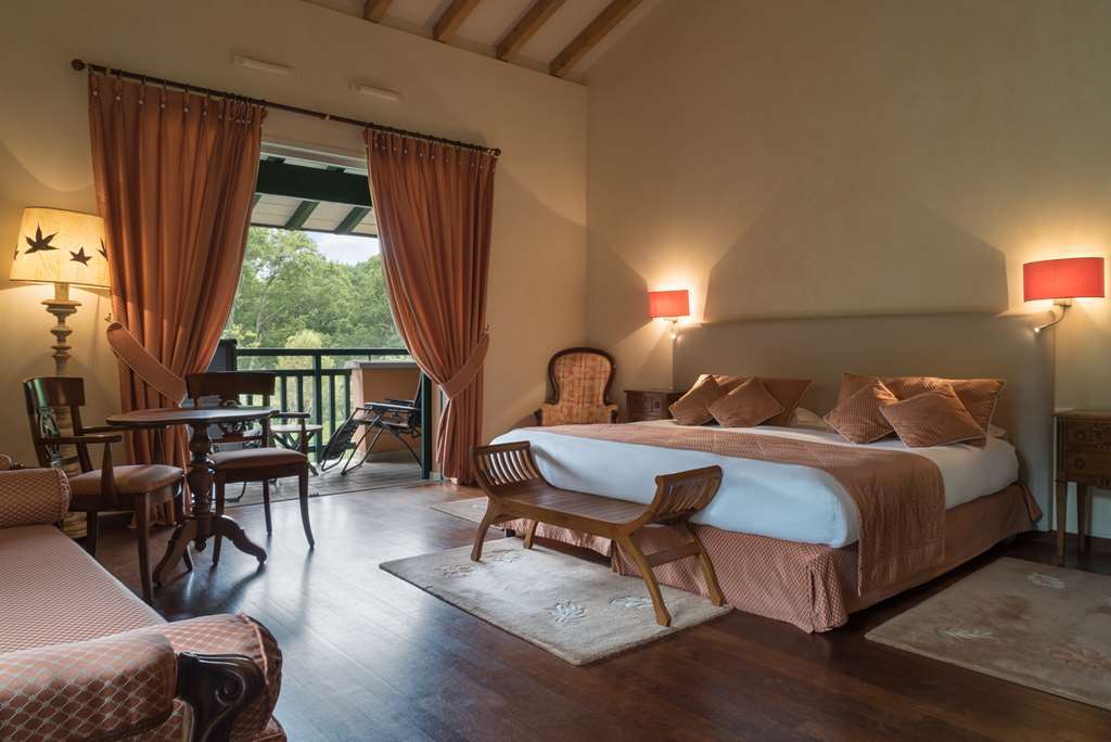 Hotel Les Freres Ibarboure ビダール 部屋 写真