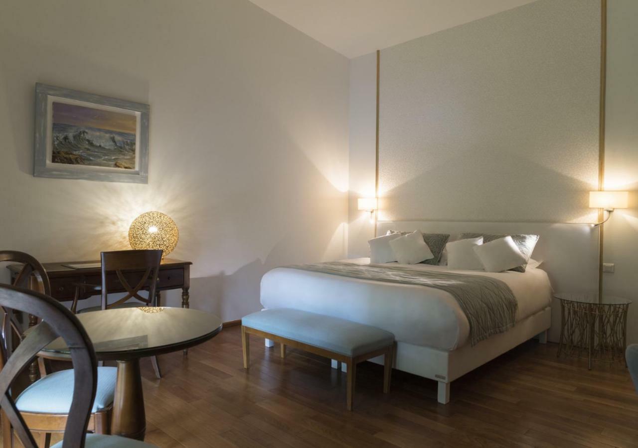 Hotel Les Freres Ibarboure ビダール エクステリア 写真